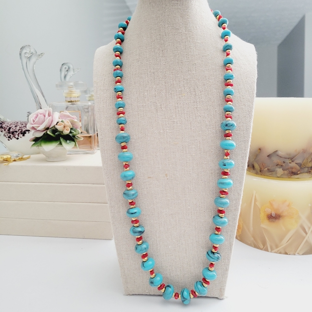 VINTAGE Monet turquoise gold tone necklace